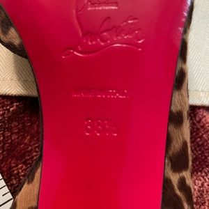 Christian Louboutin - leopard print kitten heel shoe